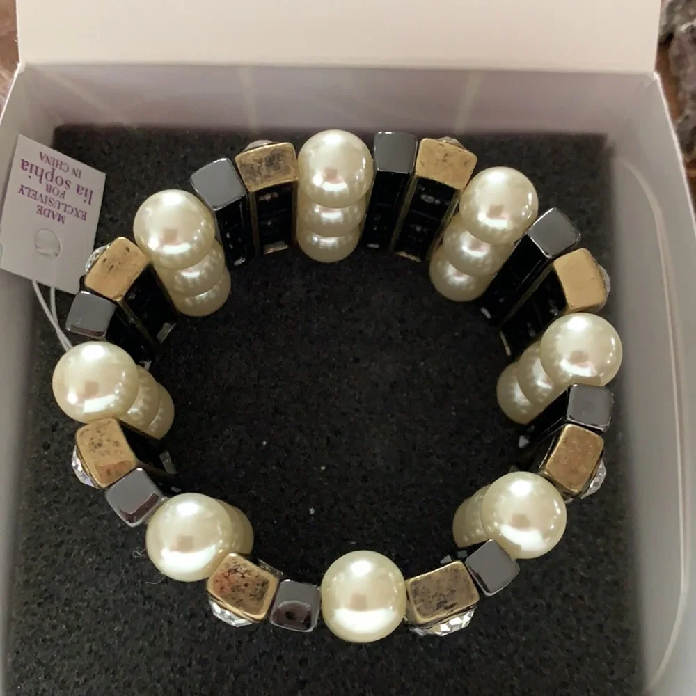 Lia Sophia Classique stretch bracelet